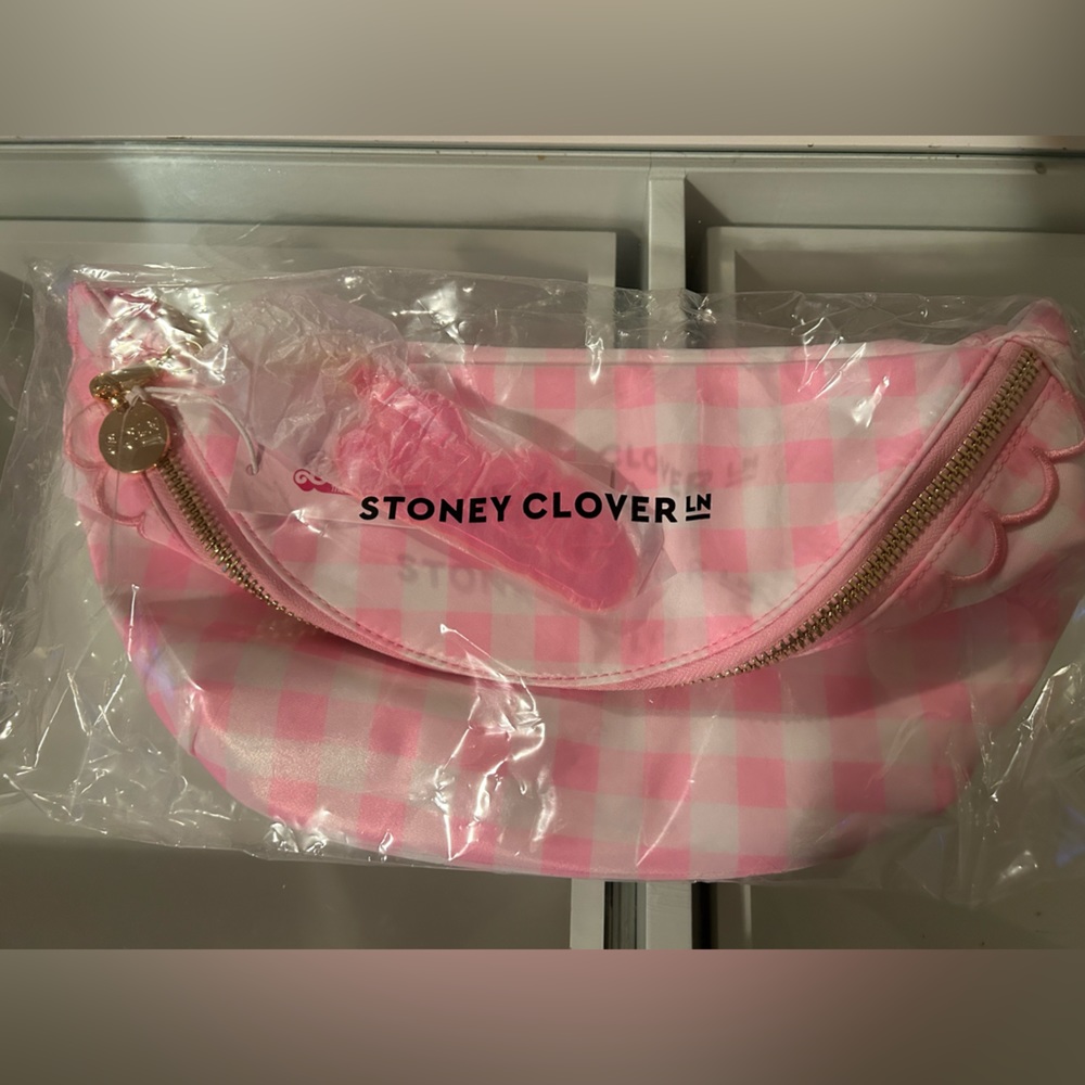 Stoney clover lane x Barbie the movie jumbo fanny NWT!✨🎀💗